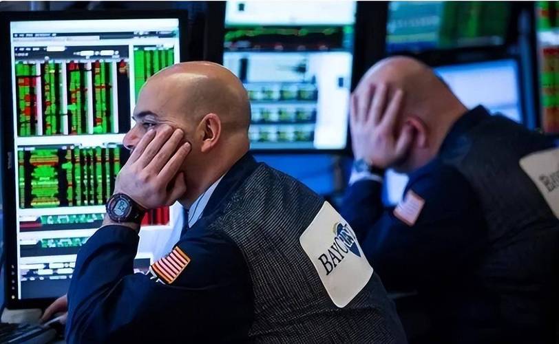 盖特纳驳斥标普降级：美债依然安全，中国将继续购买！全球市场动荡或将缓解？