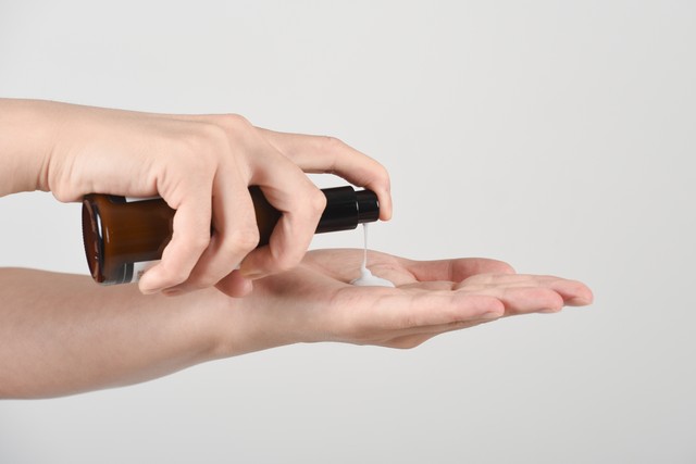 中国洗发水上市公司_防脱洗发水_素人物屿去屑止痒洗发水