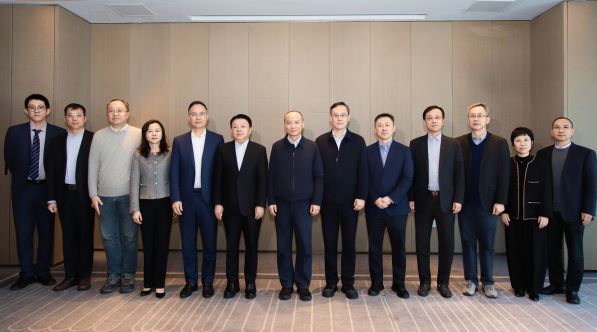 中证1000股指期货、期权今日在中金所挂牌交易